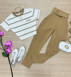 Calça alfaiataria com cinto nude