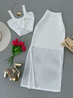 Conjunto cropped e saia midi tricot