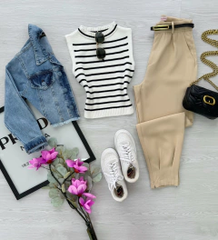 Calça alfaiataria cenoura com cinto - comprar online