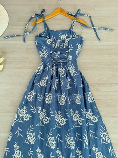 Vestido Longo Jeans bordado na internet