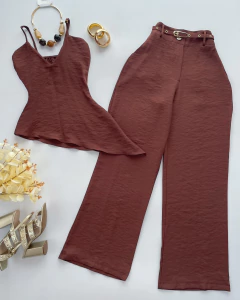 Conjunto calça e blusa assimétrica - comprar online