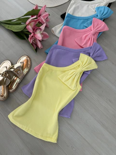 Blusa Ribana laço na internet