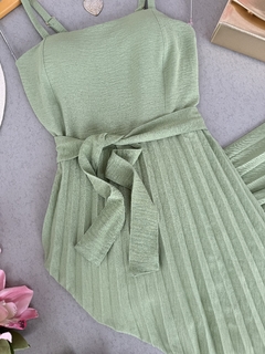 Vestido plissado de amarrar