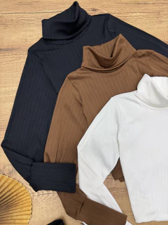 Cropped térmica canelada gola na internet