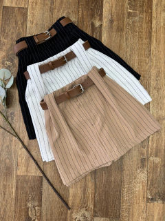 Saia shorts alfaiataria verde (cópia) (cópia) (cópia) (cópia)