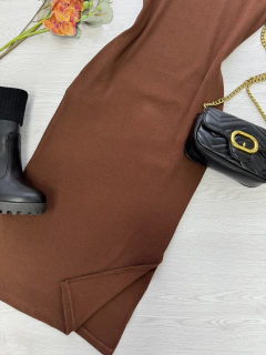 Imagem do Vestido mídi com bolsos
