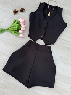 Conjunto Alfaiataria Saia/shorts e colete Preto - (cópia) - (cópia) - (cópia) - buy online