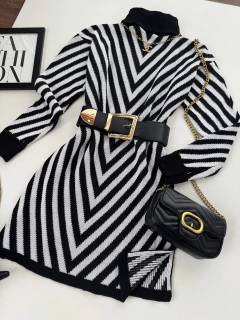 Poncho tricot (cópia) (cópia) - (cópia) on internet