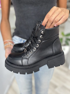VIKA 21 - COMPAÑIA DE ZAPATOS