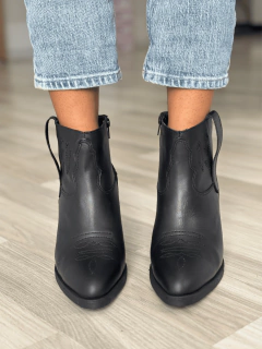 SOLE NEGRO na internet