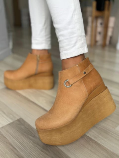 LORNA suela en internet