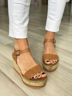 1301 - COMPAÑIA DE ZAPATOS