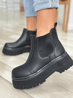 WAY 702 - COMPAÑIA DE ZAPATOS