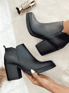 ARA 90 - COMPAÑIA DE ZAPATOS