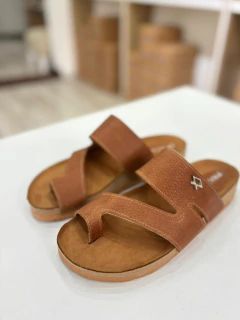 300 - COMPAÑIA DE ZAPATOS