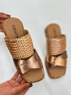 JOY - COMPAÑIA DE ZAPATOS