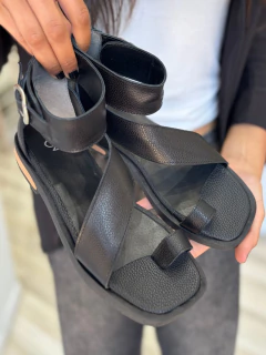 LOURDES negro - comprar online