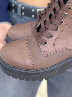 1020 ULA CHOCOLATE - COMPAÑIA DE ZAPATOS