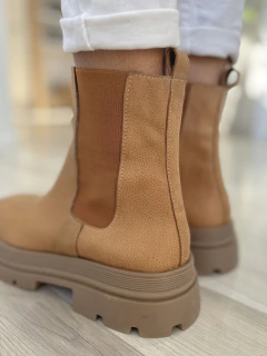 LOLA SUELA - COMPAÑIA DE ZAPATOS