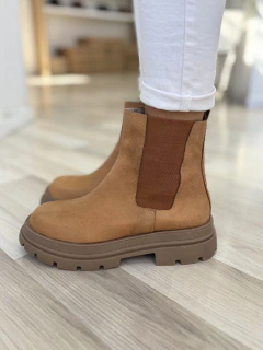 LOLA SUELA - buy online