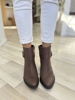 CIA 1050 - COMPAÑIA DE ZAPATOS