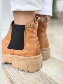 NIKA 42 - COMPAÑIA DE ZAPATOS