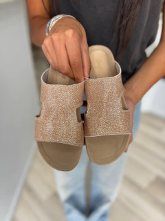 031 - COMPAÑIA DE ZAPATOS