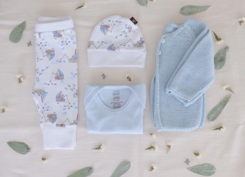 Ajuar veleros con saquito