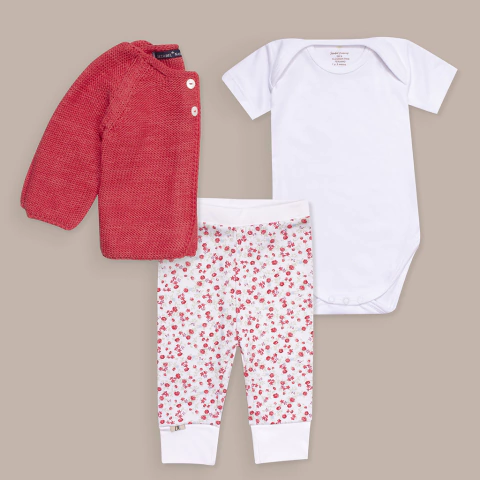 Conjunto Rocio: body, pantalon y saquito de hilo