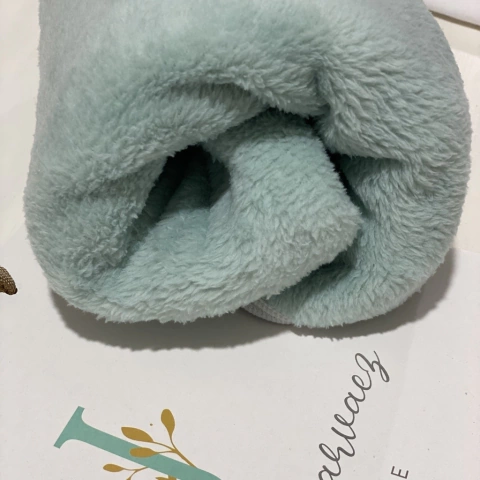 Manta de pielcita verde soft