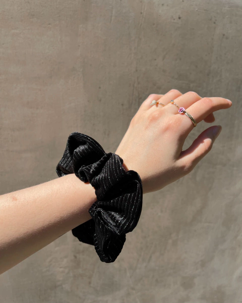 Scrunchie VELVET negro