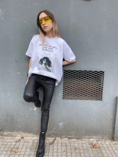 Remera Assholes en internet