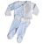 Conjunto para maternidade de calça punho e body kimono manga curta em Vichy Celeste, e casaco branco de jacquard- tudo em algodão Pima 