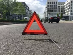 Baliza Triangular Reflectiva Reglamentarias Ruta Vtv 45x32 - SILBECO