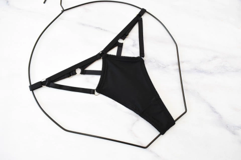 PANTY LESS HILO CLOSER LYCRA BLACK