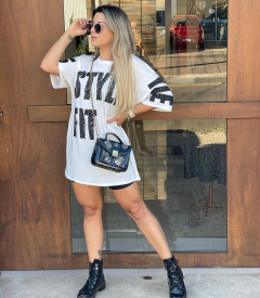 Camisetão Kelly Pires