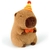 Peluche Carpincho Capibara Con Accesorio Gorro 30 Cm