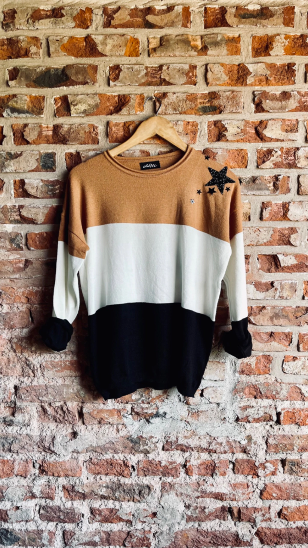 SWEATER FOUR SEASON