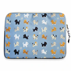 Funda Notebook Impermeable y Acolchonada Gatitos Celeste Espacial