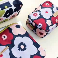 Imagen de Pouch Grande Pola Blanc con ecobolsa de regalo