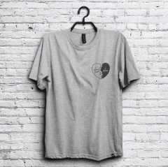 Remera I love #VRYDFFCLT en internet