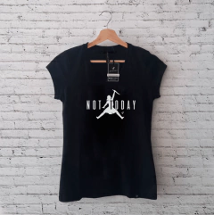 Remera entallada Not Today #VRYDFFCLT