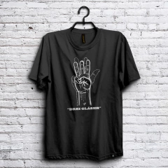 Remera Bastardos #VRYDFFCLT on internet