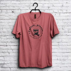 Remera Café #VRYDFFCLT - Remeras de Cine y Series Very Difficult