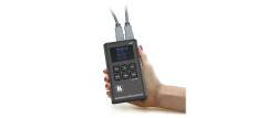 Handheld, battery operated 4K video generator / analyzer MOD: 861