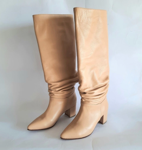 Bota Agnes cuero camel