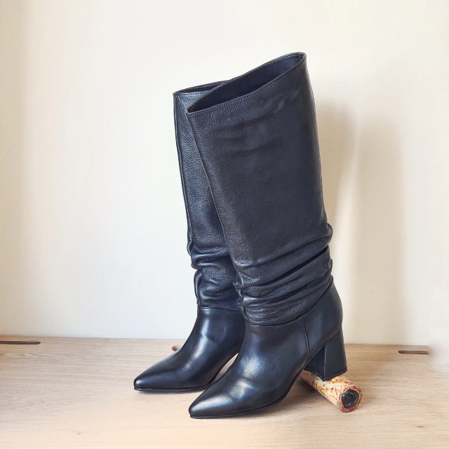 Bota De Cuero Agnes Negro thumbnail 2