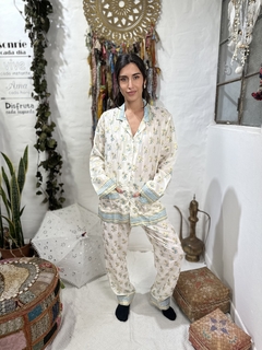 Imagen de CONJUNTO PIJAMA SEDA