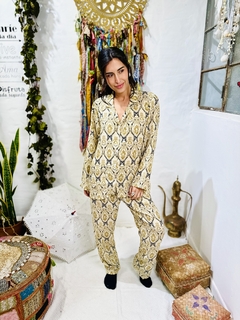 CONJUNTO PIJAMA SEDA - Shanti Hippie Chic