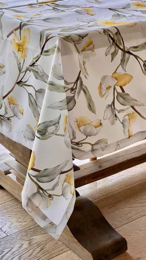 Mantel Antimanchas Flores Amarillas 3,50 x 1,40 cm